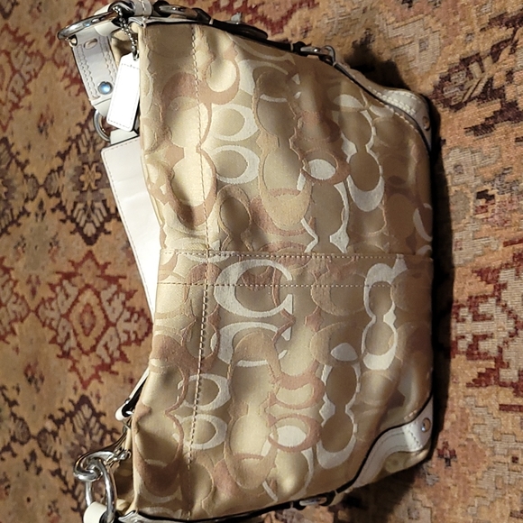 Coach purse - Picture 3 of 7